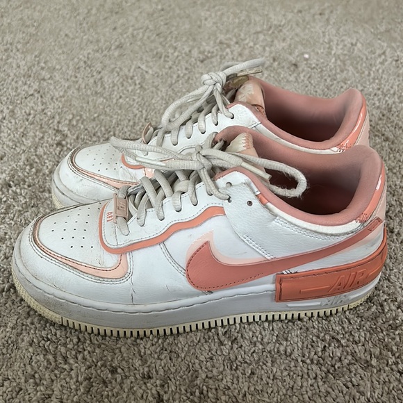 Air Force 1 pink lows!! - Picture 2 of 11